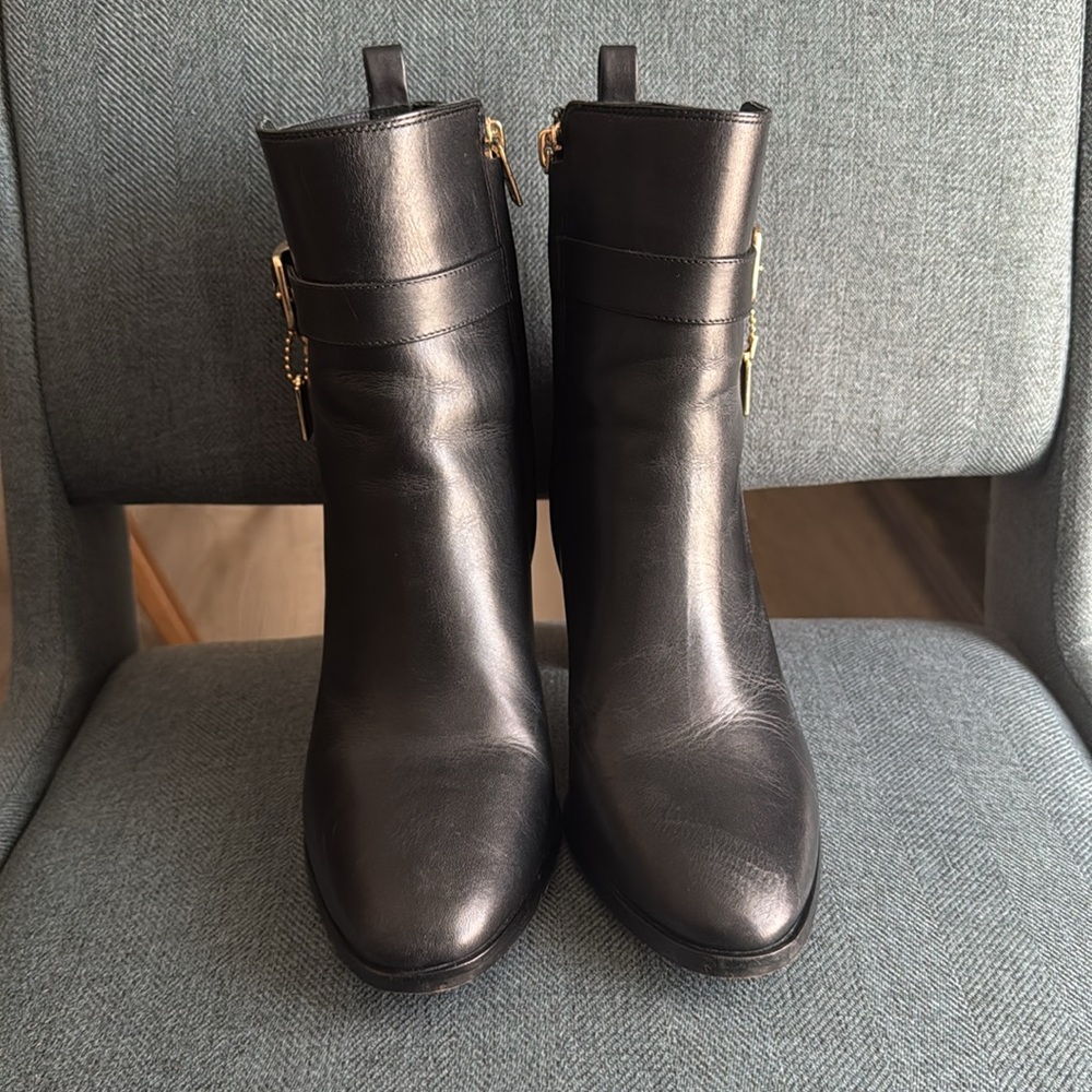 Coach Olivia Bootie - Size 9 - Picture 4 of 11